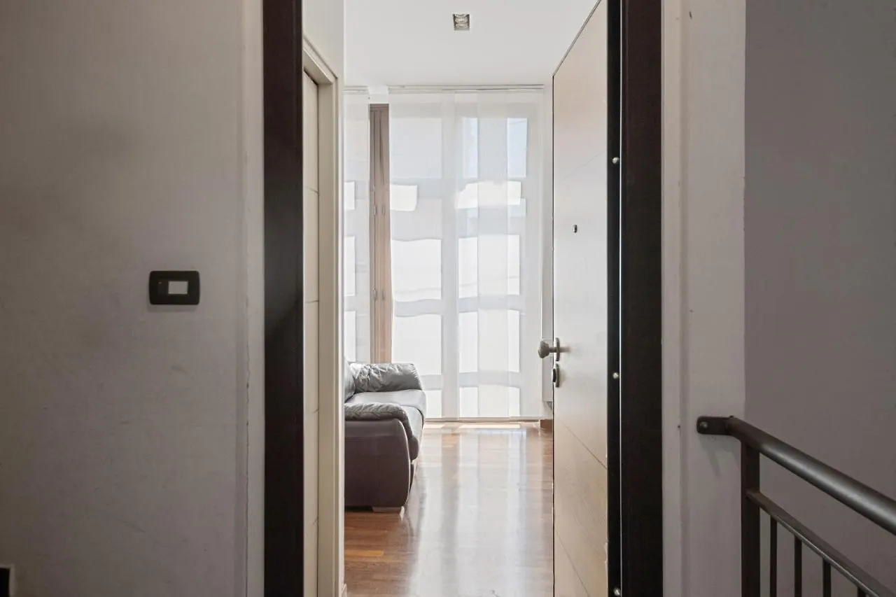 Elegant Flat A Few Steps From Via XX Settembre Apartment Genoa